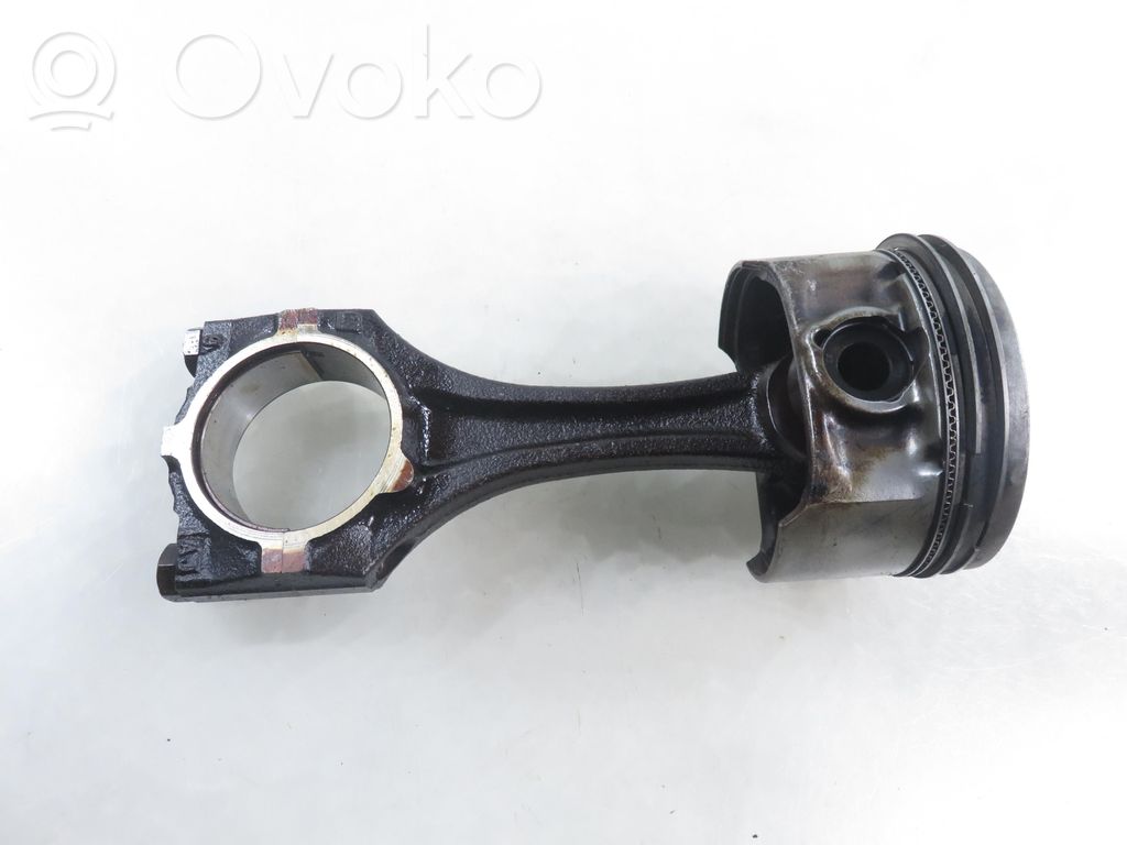 Opel Astra H Pistón con biela 
