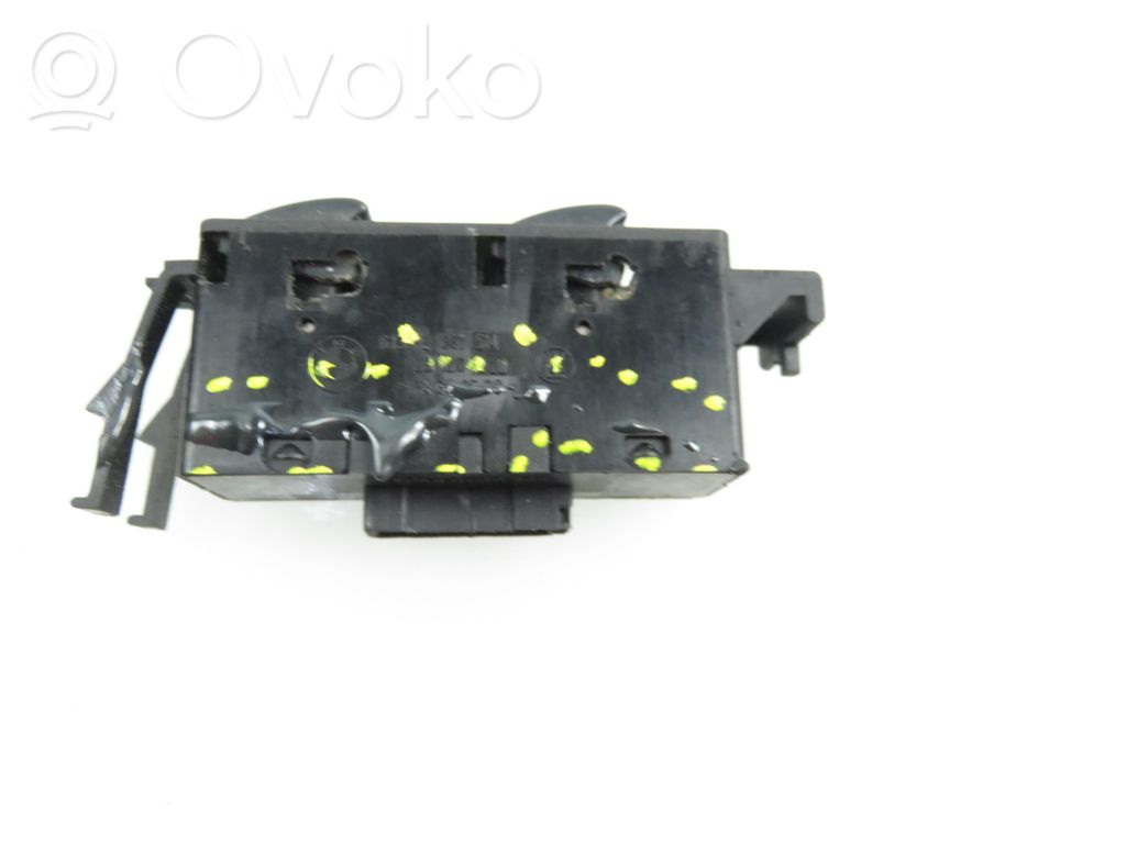 Electric window control switch   03120220,8381514,03120220,8381514