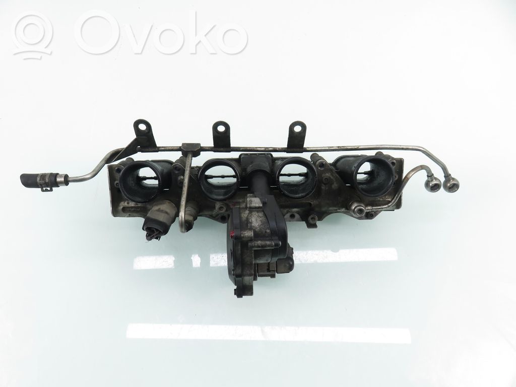 Volkswagen PASSAT B6 Activador/motor del colector de admisión 