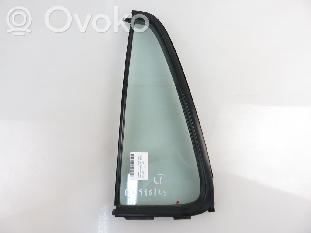 Vidrio lateral trasero