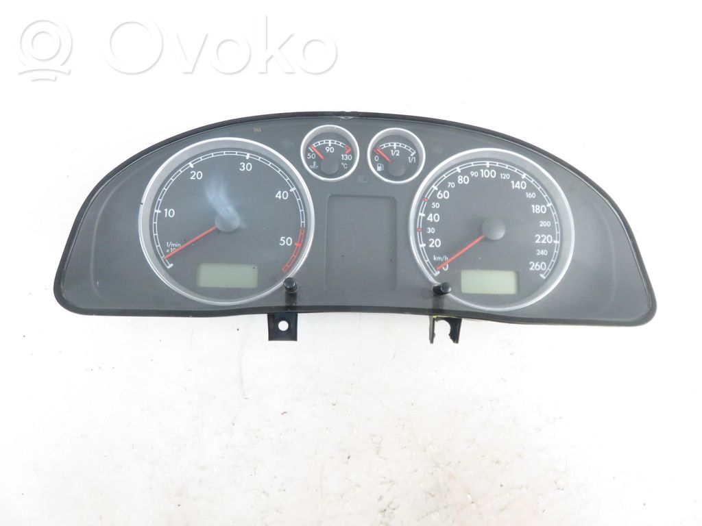 Volkswagen PASSAT B5.5 Tachimetro (quadro strumenti) 