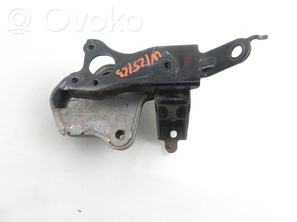 Gearbox mounting bracket