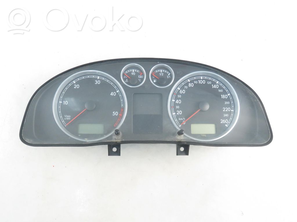 Volkswagen PASSAT B5.5 Speedometer (instrument cluster) 