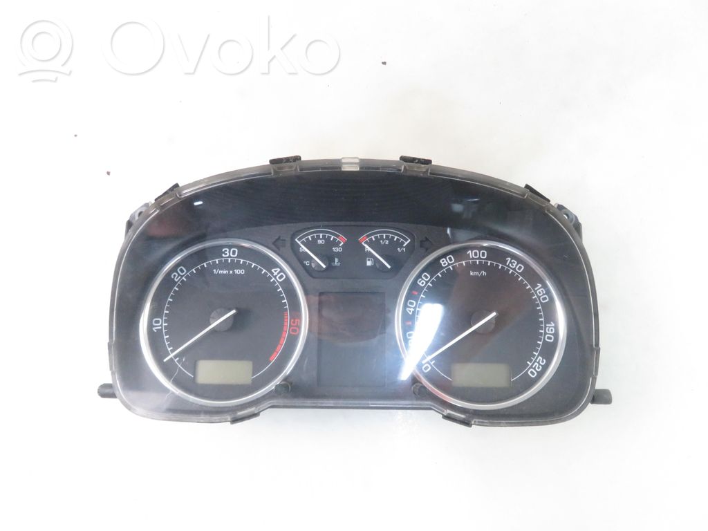 Skoda Octavia Mk1 (1U) Vitezometru (grup de instrumente) 