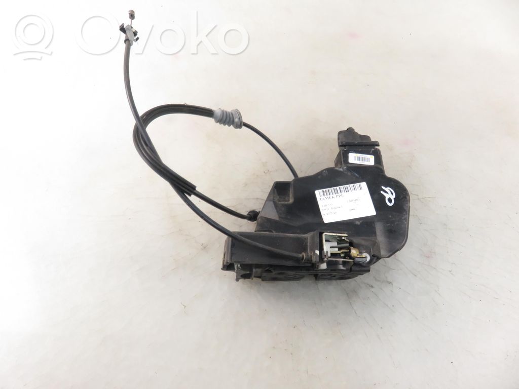 Volvo V50 Front door lock 