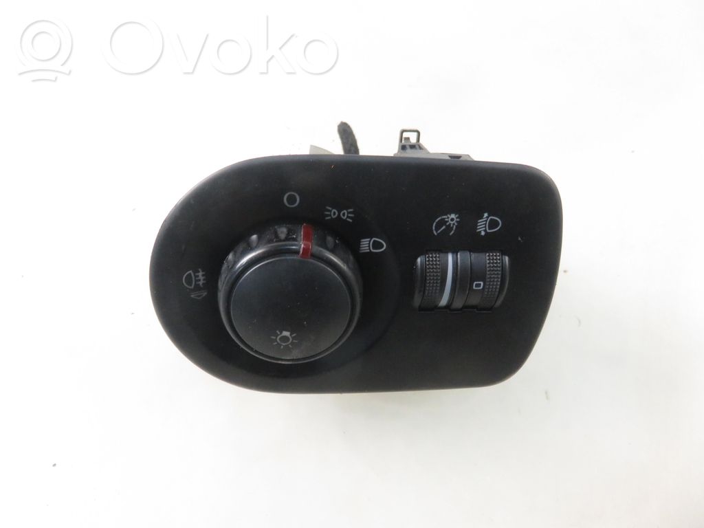 Seat Leon (1P) Light switch 