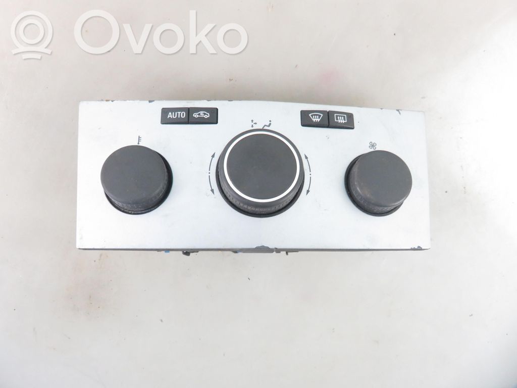 Opel Astra H Interior fan control switch 