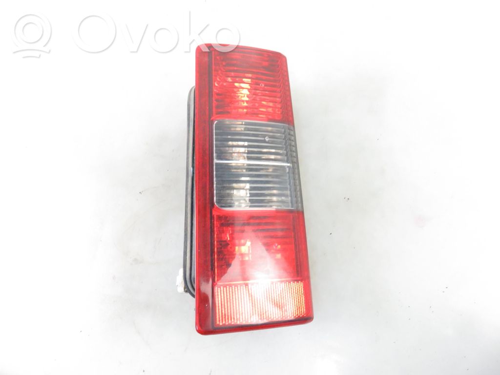 Lampa tylna