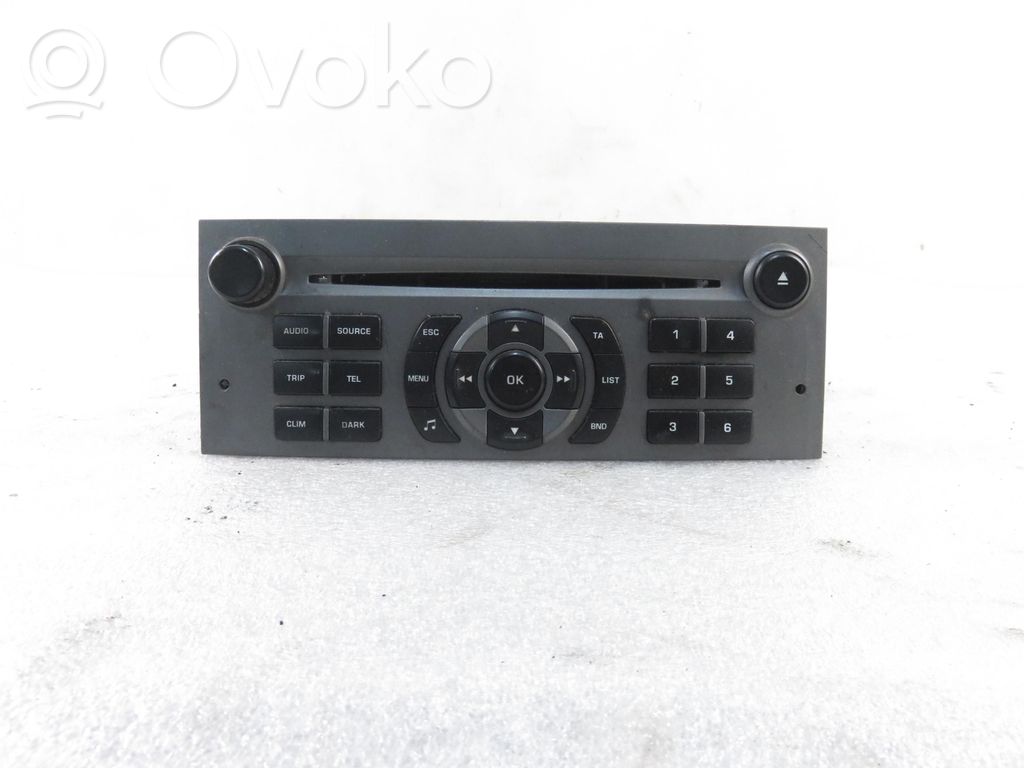Radio / CD-Player / DVD-Player / Navigation