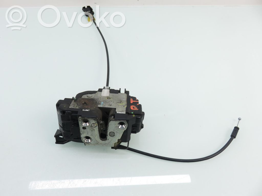 Renault Modus Aizmugurē slēdzene 