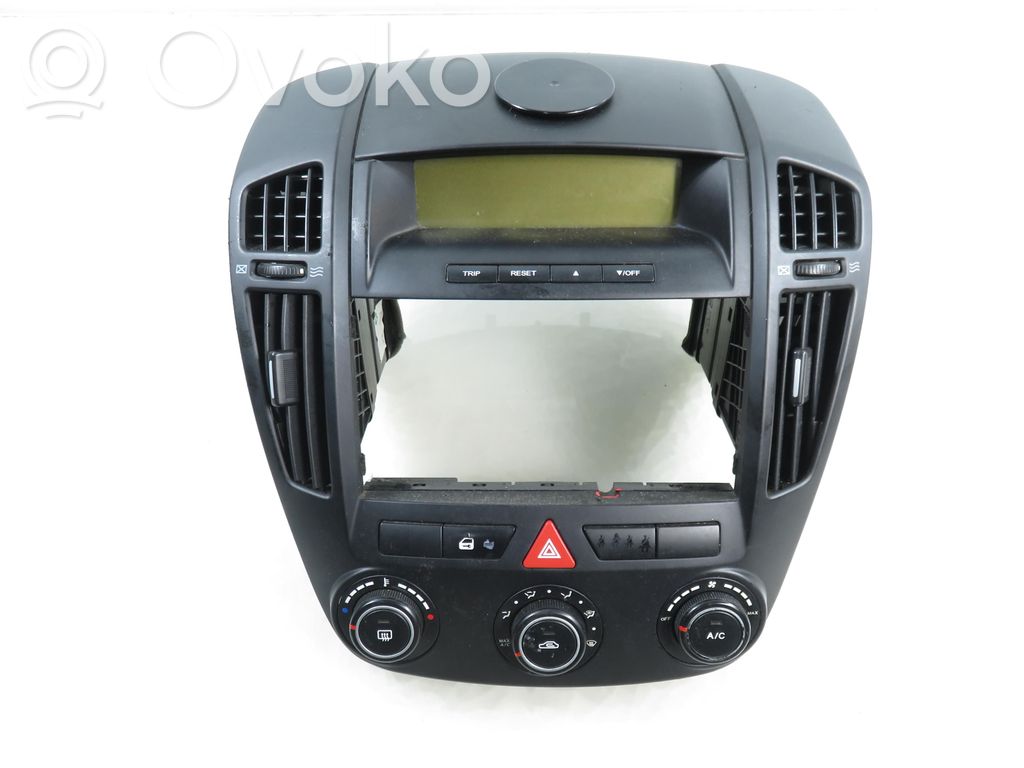 KIA Ceed Central console control unit 