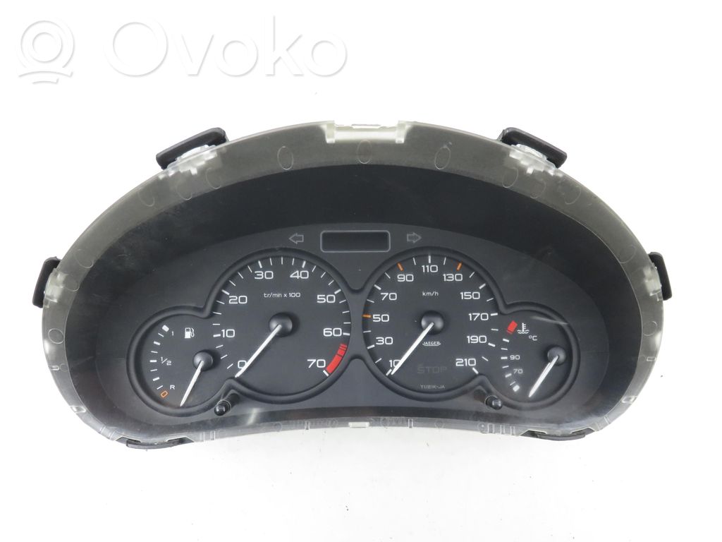 Peugeot 206 Speedometer (instrument cluster) 