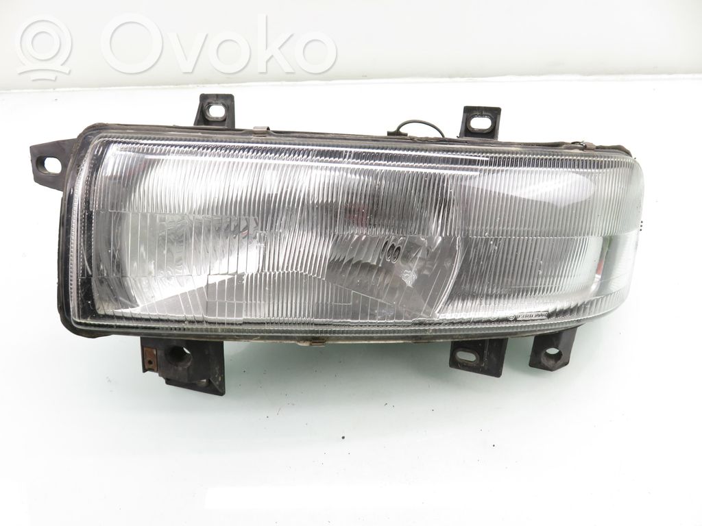 Renault Master II Headlight/headlamp 