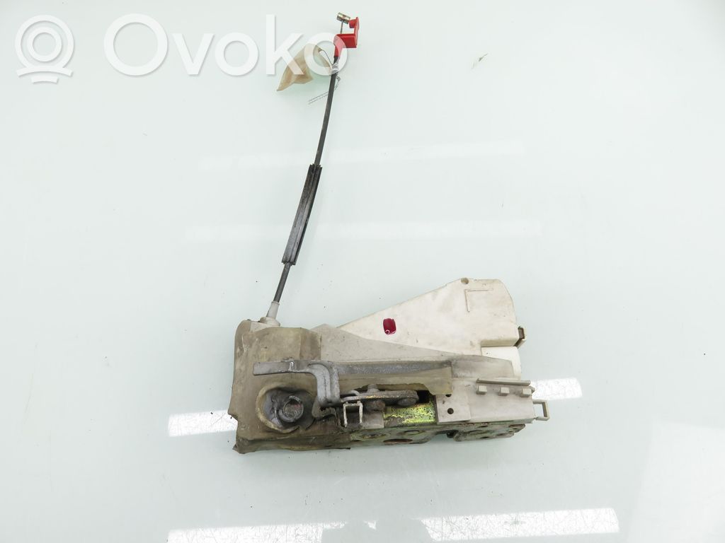 Etuoven lukko