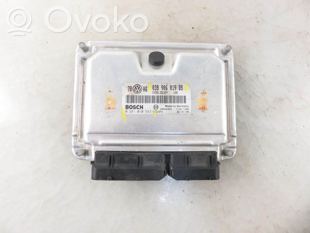 Volkswagen PASSAT B5.5 Unitate/modul de control motor 
