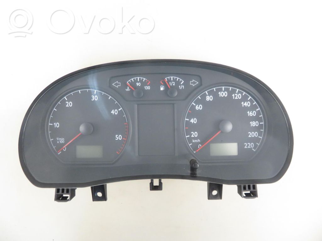 Volkswagen Polo IV 9N3 Licznik / Prędkościomierz 