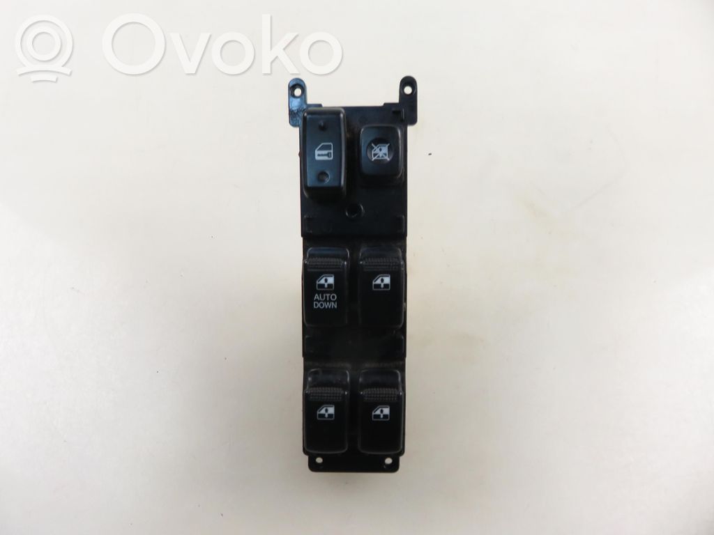 KIA Rio Interruptor del elevalunas eléctrico 