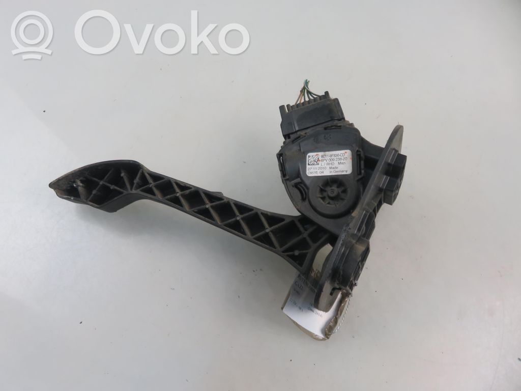 Ford Transit Kaasupoljin 