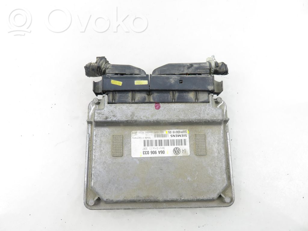 Volkswagen Golf IV Engine control unit/module 