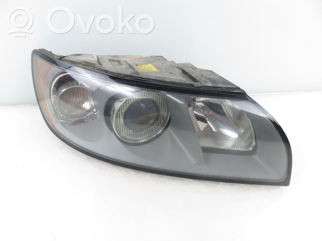 Volvo V50 Priekšējais lukturis 