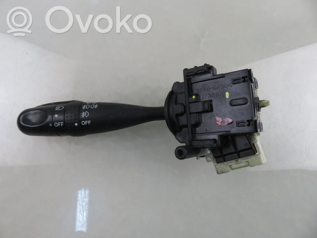 Toyota Corolla E120 E130 Bloc semnalizator și ștergător parbriz 