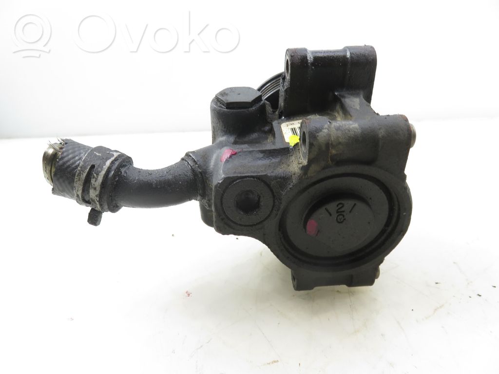 Ford Fusion Ohjaustehostimen pumppu 