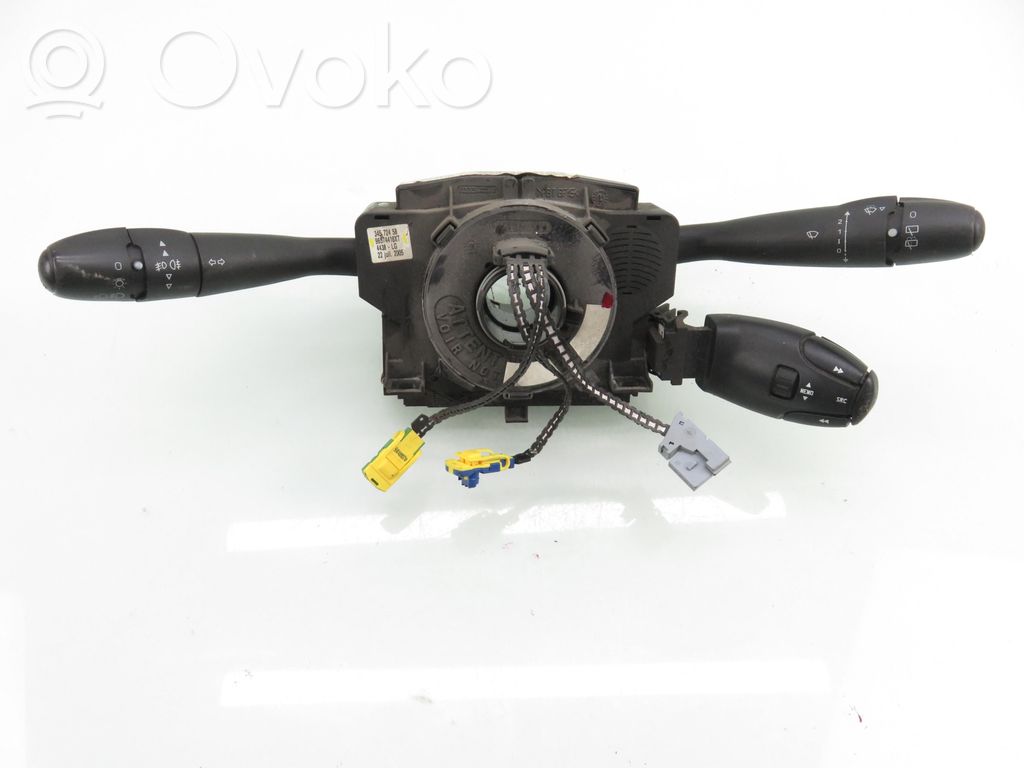 Citroen Berlingo Interruptor/palanca de limpiador de luz de giro 