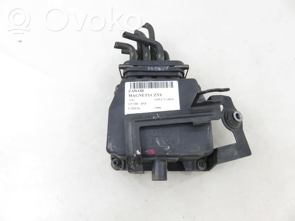 Volkswagen Golf V Válvula electromagnética 