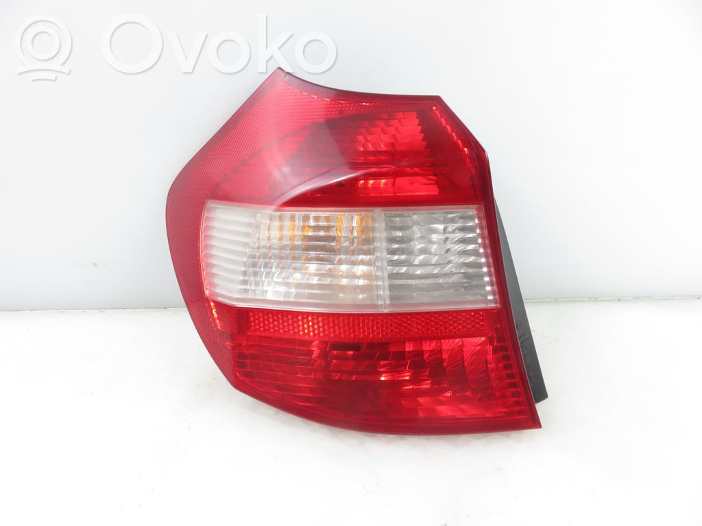 Volvo 440 Feux arrière / postérieurs