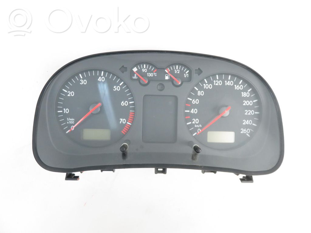 Volkswagen Bora Nopeusmittari (mittaristo)