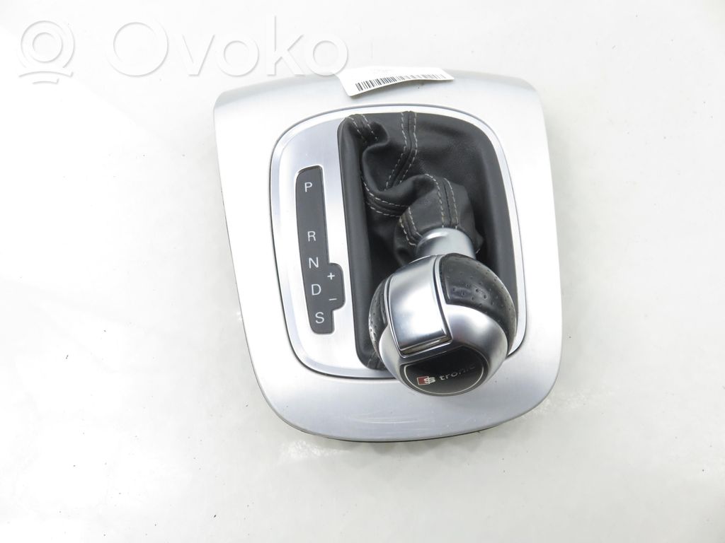 Точка домкрата   8U0864261P,8U0864261P