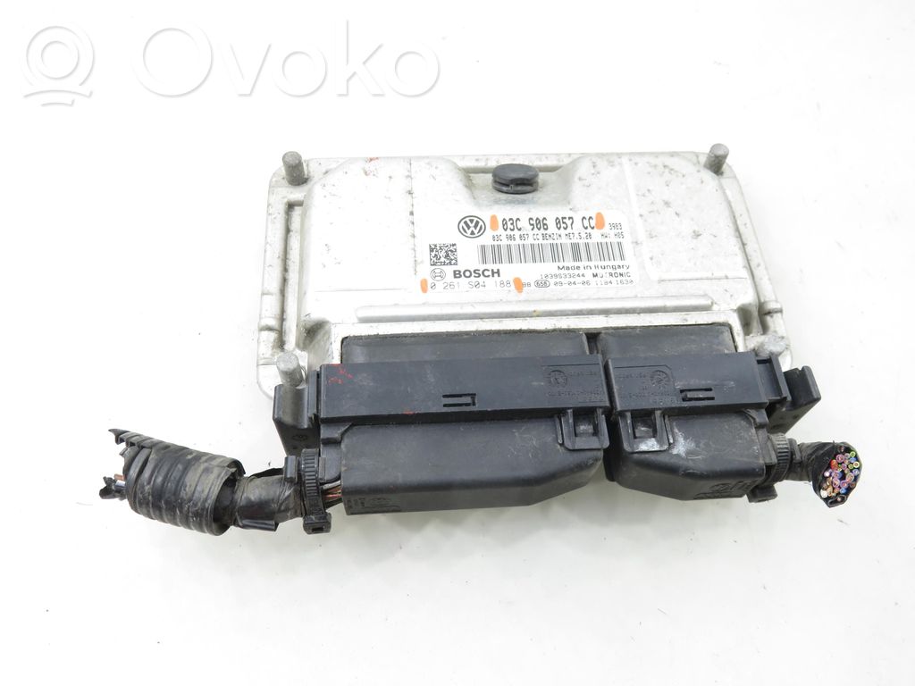 Mazda B series UF Calculateur moteur ECU 