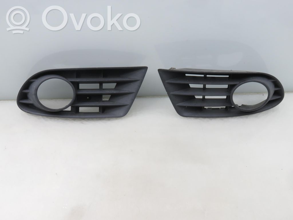 Volkswagen Golf Plus Unteres Gitter dreiteilig vorne 