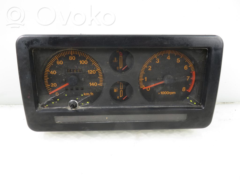 Suzuki Samurai Compteur de vitesse tableau de bord 