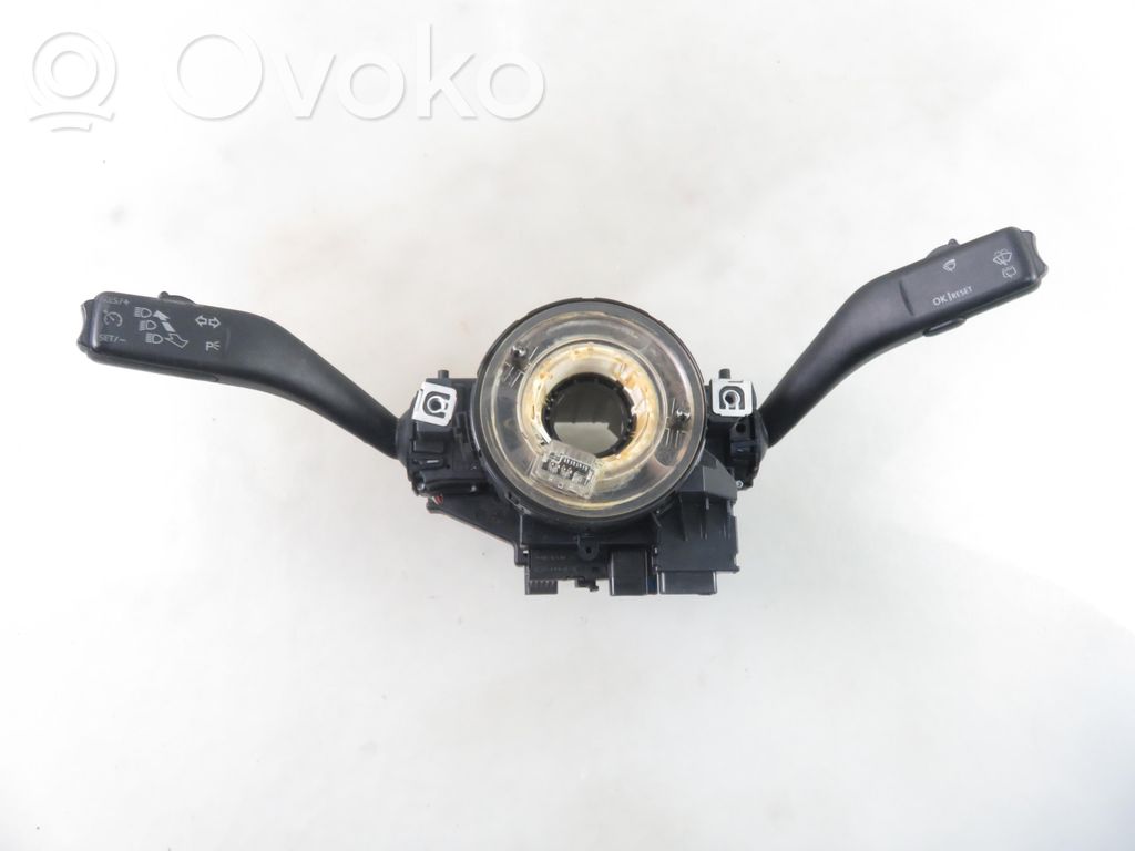 Skoda Octavia Mk2 (1Z) Interruptor/palanca de limpiador de luz de giro 