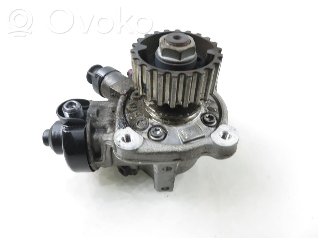Audi A4 S4 B8 8K Polttoaineen ruiskutuksen suurpainepumppu 