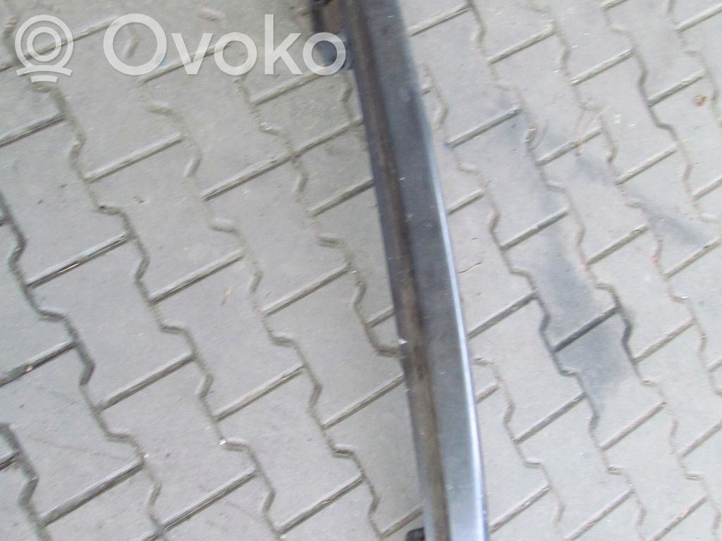 Seat Leon (1P) Travesaño del parachoques trasero 