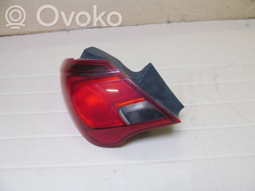 Rear/tail lights   39068622,460034366,0287404339