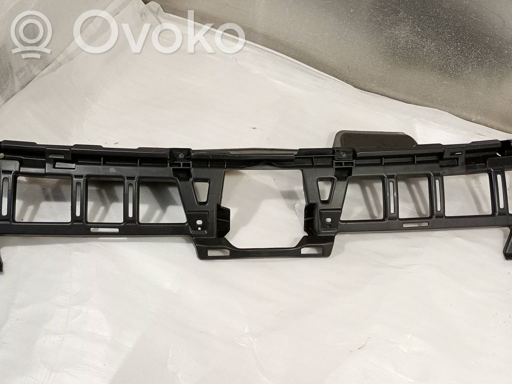 Suzuki Vitara (LY) Grotelės priekinės 