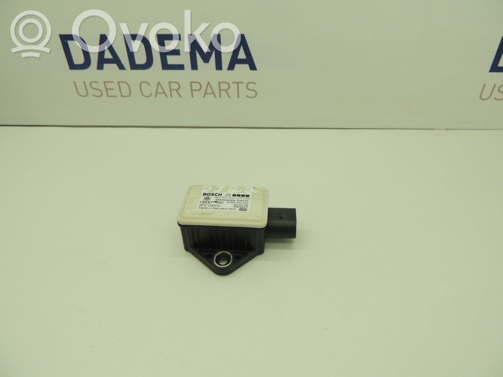 Audi A4 S4 B7 8E 8H Senzor de accelerație ESP 