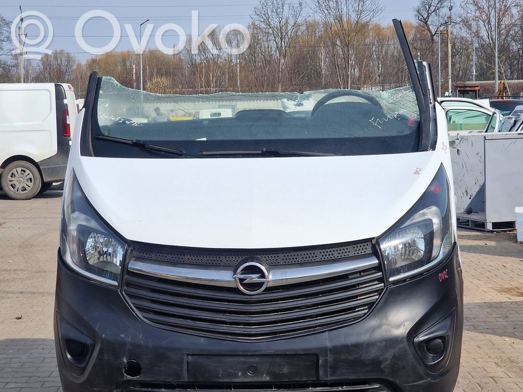 Opel Vivaro Pas przedni 