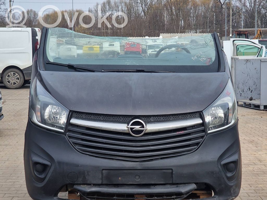 Opel Vivaro Pas przedni 