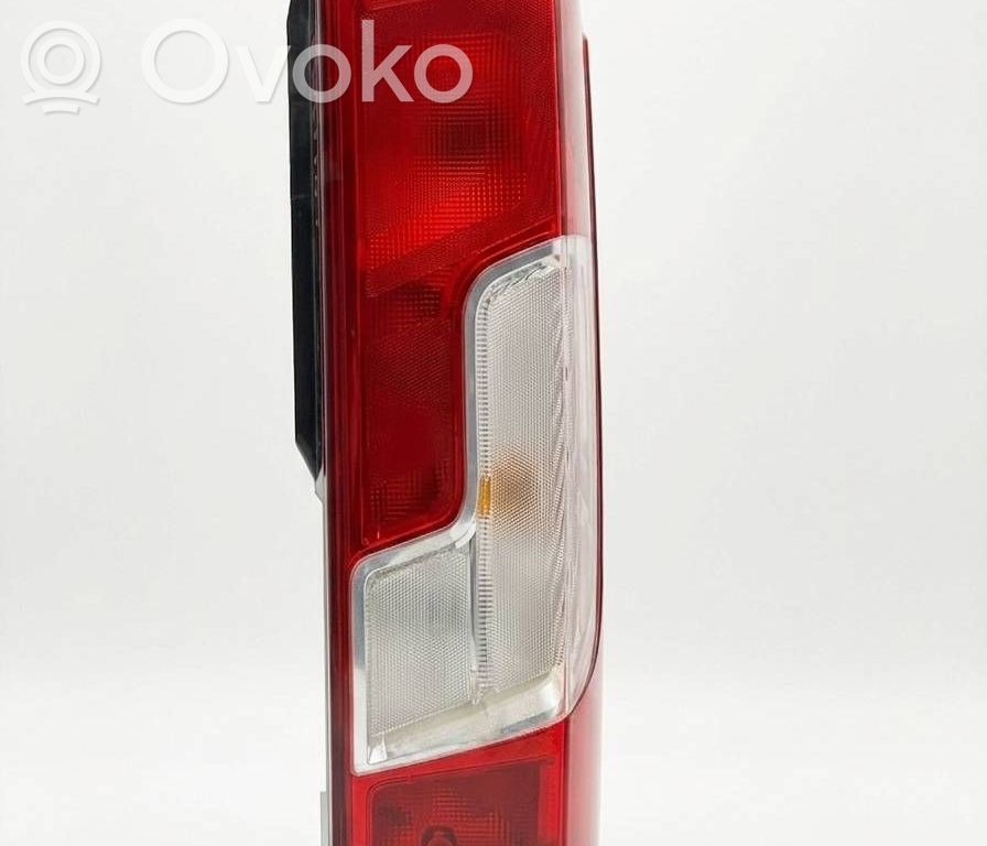 Peugeot Boxer Aizmugurējais lukturis virsbūvē 
