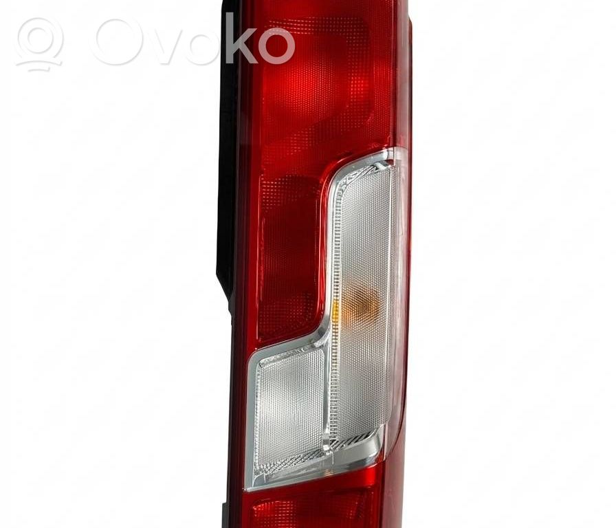 Peugeot Boxer Aizmugurējais lukturis virsbūvē 
