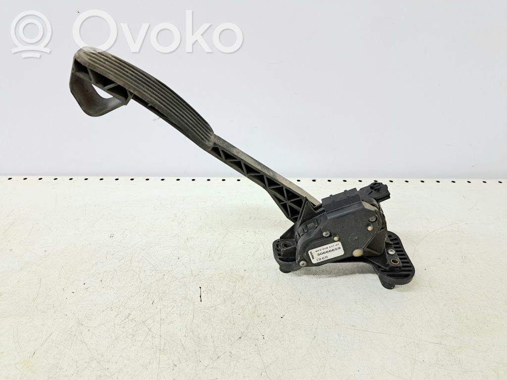 Volvo V70 Pedal del acelerador 