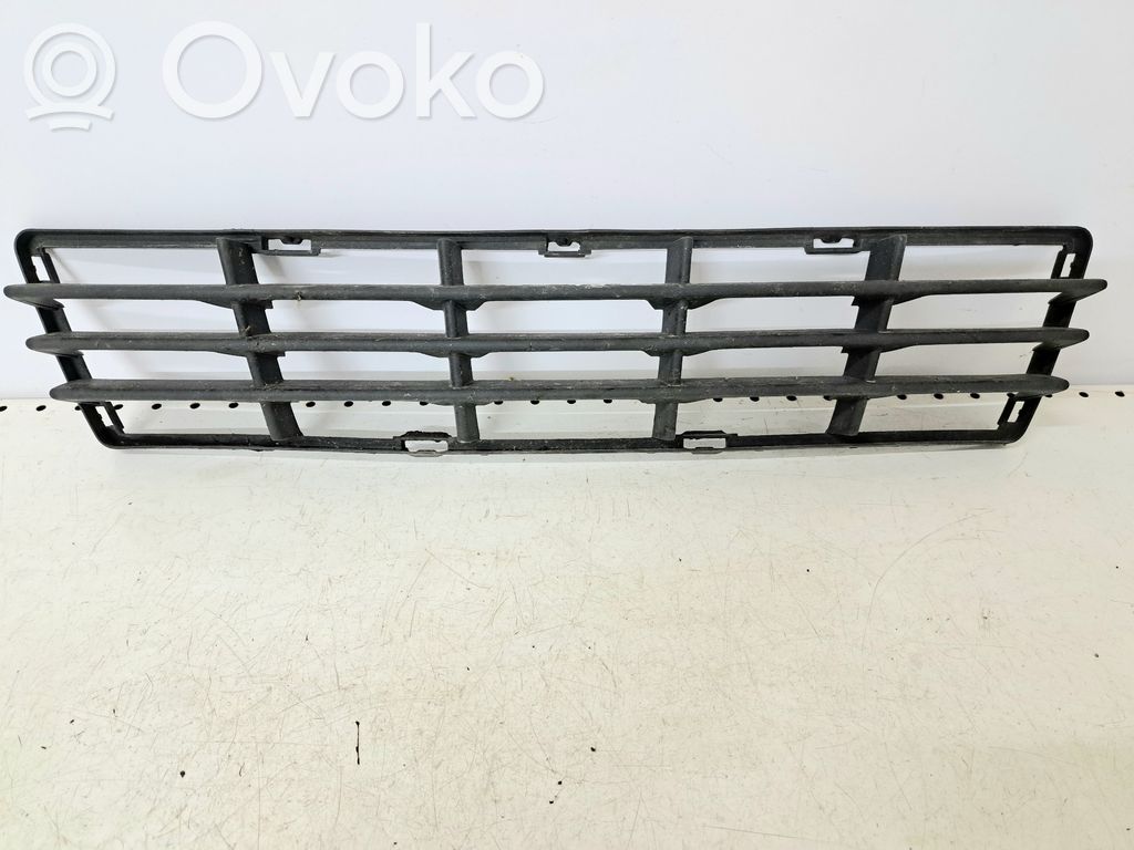Front bumper lower grill