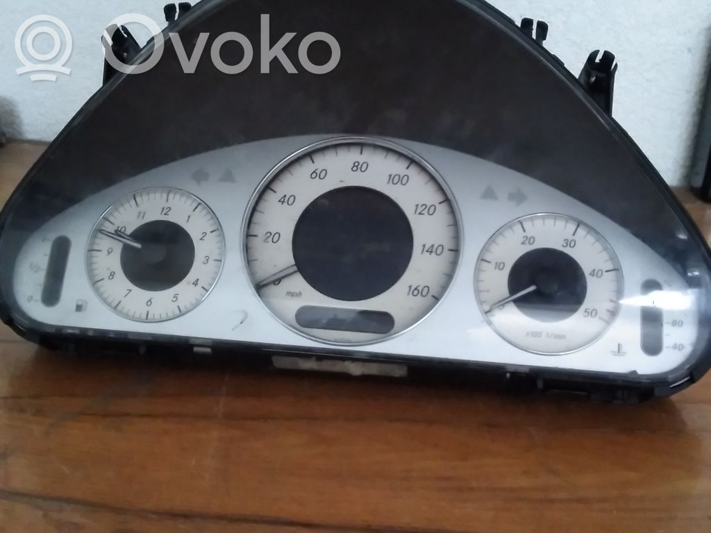 Mercedes-Benz E W211 Speedometer (instrument cluster) 