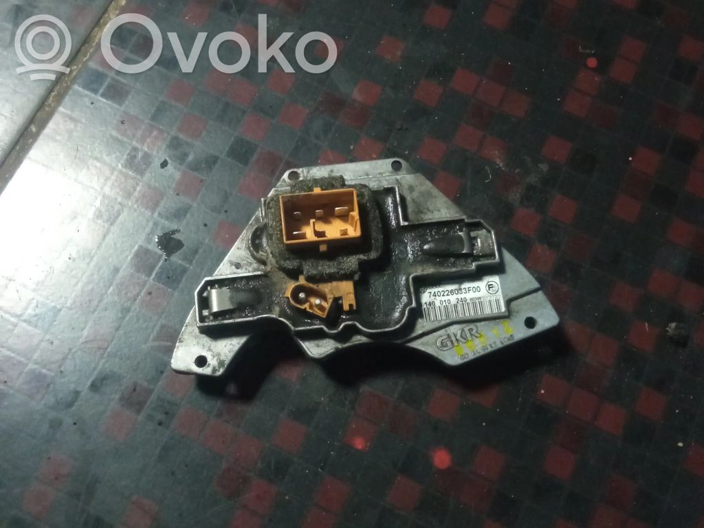 Audi A4 S4 B5 8D Rezystor / Opornik dmuchawy nawiewu 