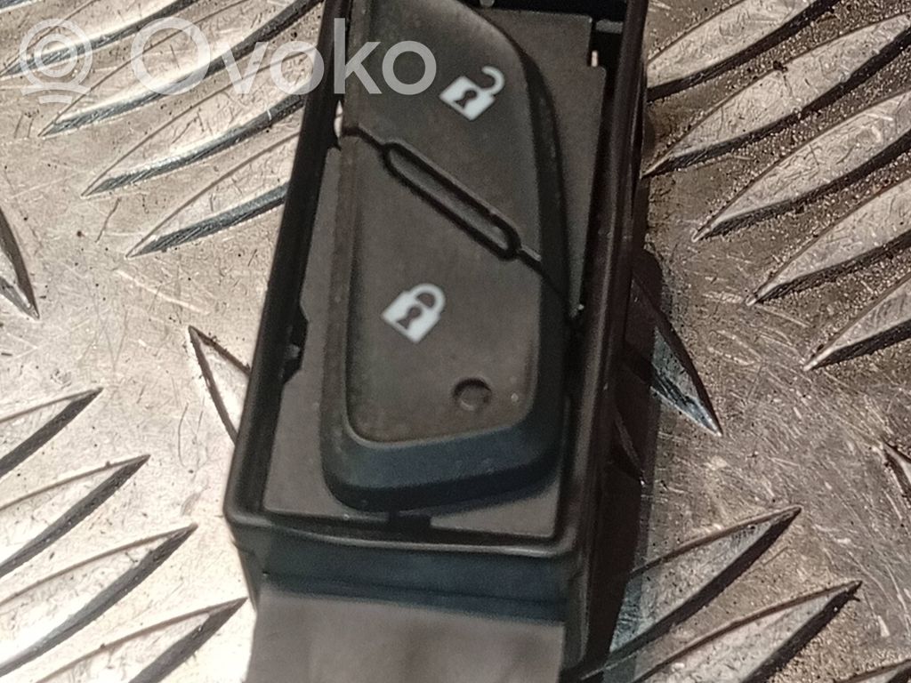Chevrolet Corvette Central locking switch button 