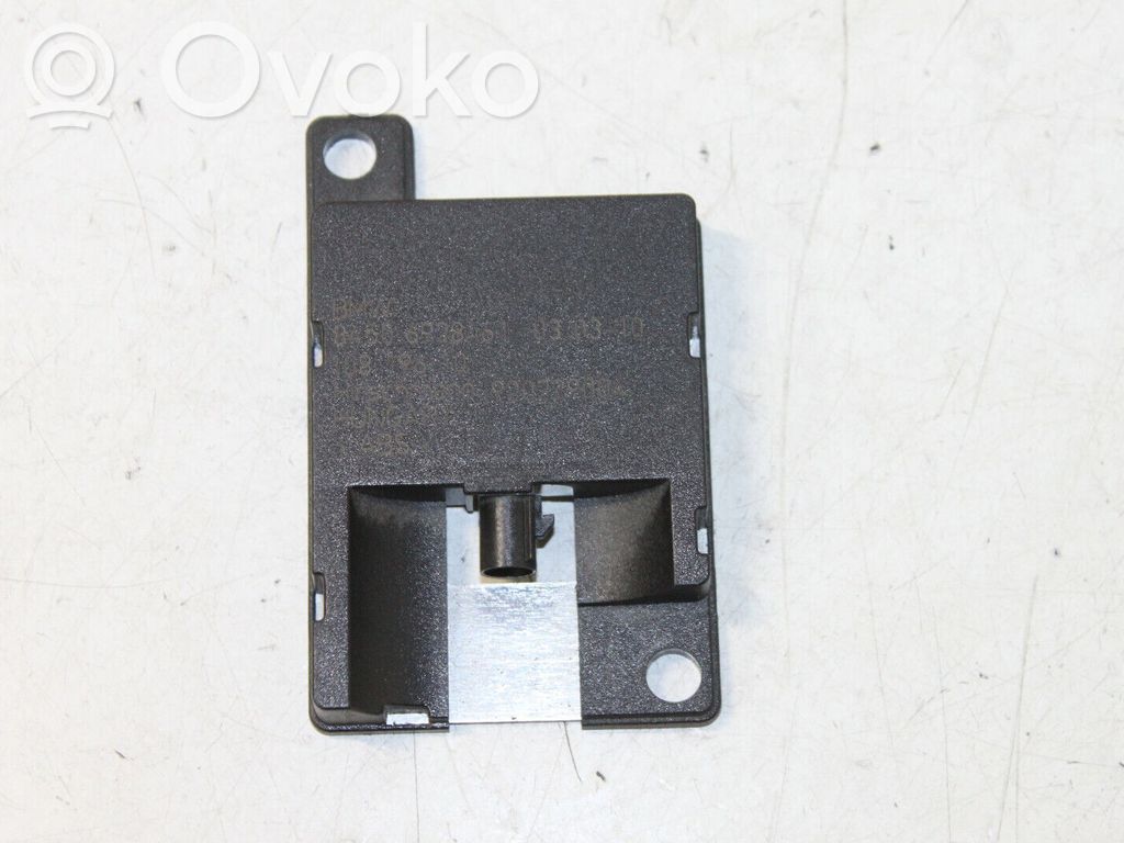 BMW 5 F10 F11 Antenos stiprintuvas 